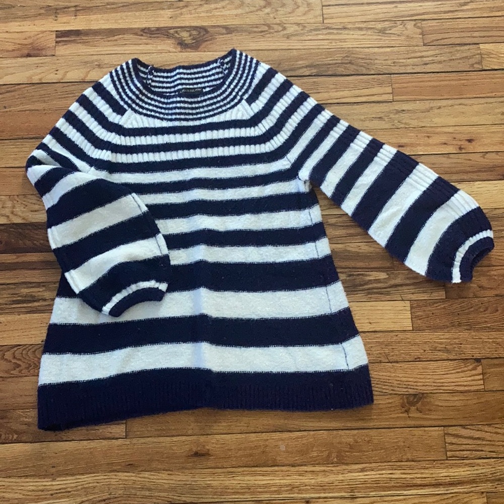 Navy/white-striped Pea in the Pod maternity sweater